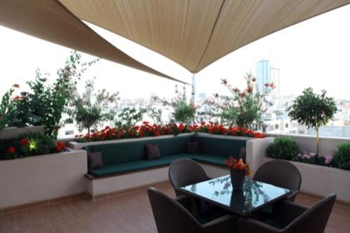 Eco Two Bed Apartment With Roof Garden In Amman Eksteriør bilde